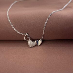 VARESE ARGJENDI PER FEMRA