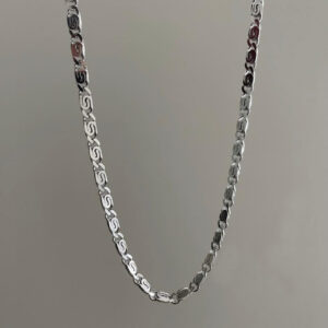 Varese argjendi per meshkuj