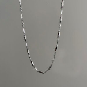 Varese argjendi per meshkuj