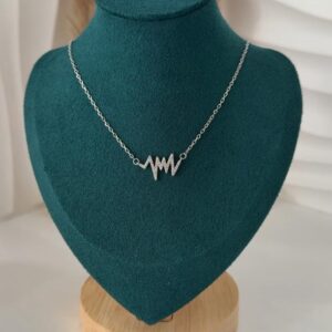 VARESE ARGJENDI PER FEMRA