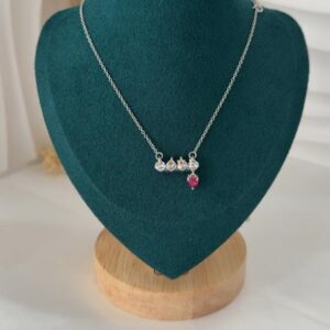 VARESE ARGJENDI PER FEMRA