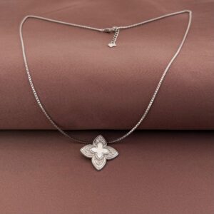 VARESE ARGJENDI PER FEMRA