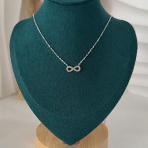 VARESE ARGJENDI PER FEMRA