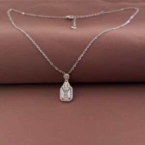 VARESE ARGJENDI PER FEMRA