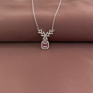 VARESE ARGJENDI PER FEMRA