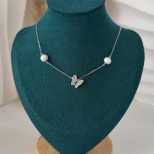 VARESE ARGJENDI PER FEMRA