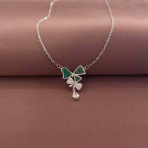 VARESE ARGJENDI PER FEMRA