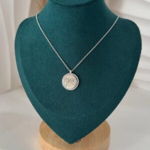 VARESE ARGJENDI PER FEMRA