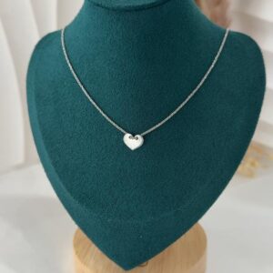 VARESE ARGJENDI PER FEMRA