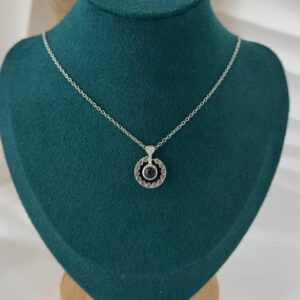 VARESE ARGJENDI PER FEMRA