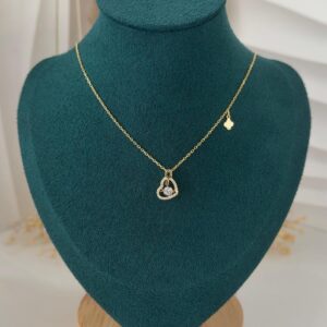 VARESE ARGJENDI PER FEMRA