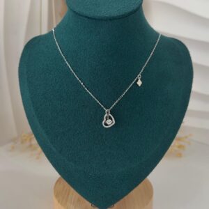 VARESE ARGJENDI PER FEMRA