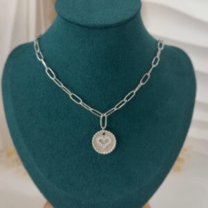 VARESE ARGJENDI PER FEMRA